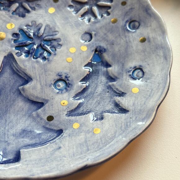Blue Ceramic Snowflake & Spruce Tree Ring, Trinket or Ear Bud Ceramic Dish - Picture 7 of 10